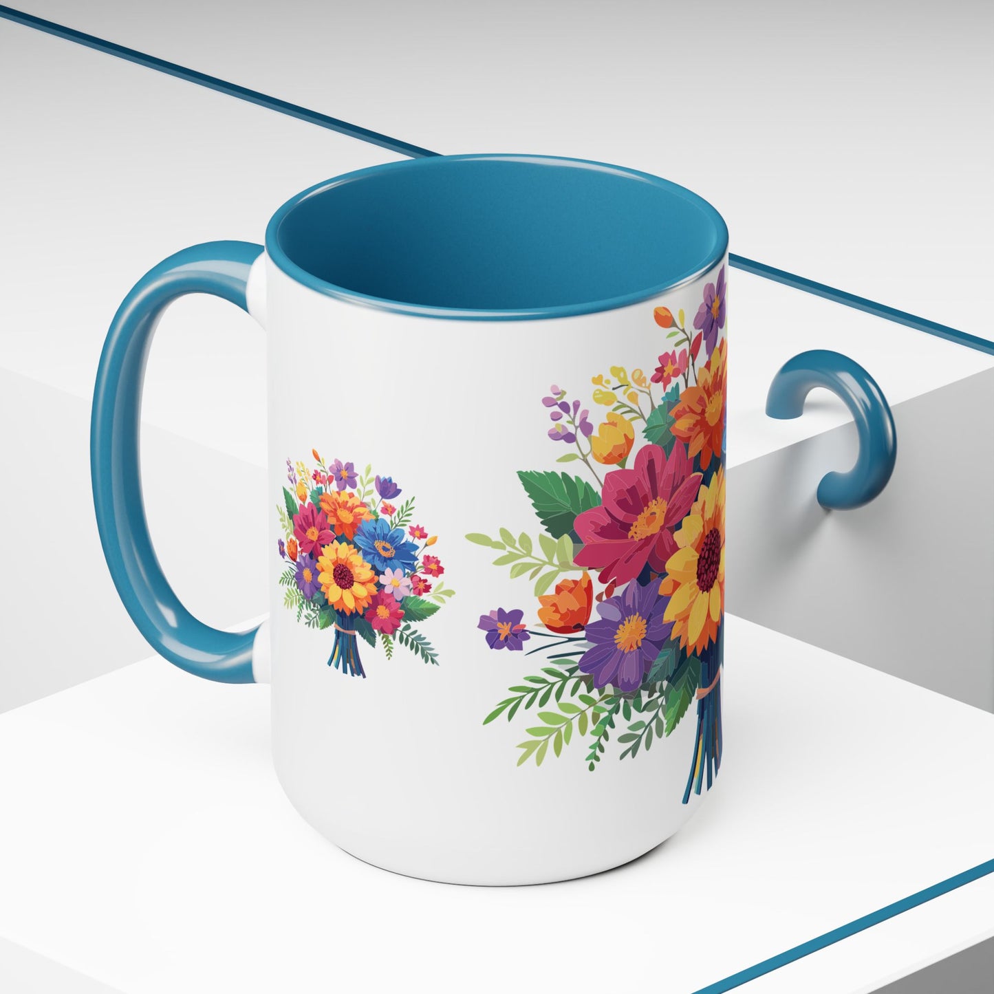 Taza de café de dos tonos con flores