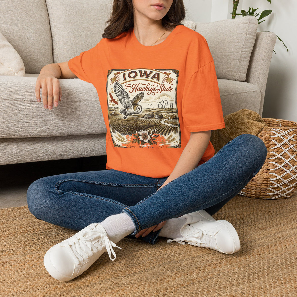 Iowa Hawkeye State Vintage Travel Tourist Graphic Design Unisex 100 Cotton Gildan T-Shirt