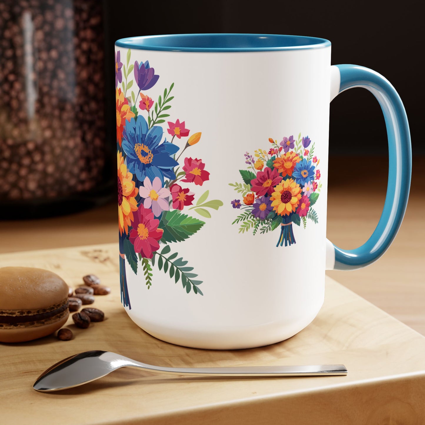 Taza de café de dos tonos con flores