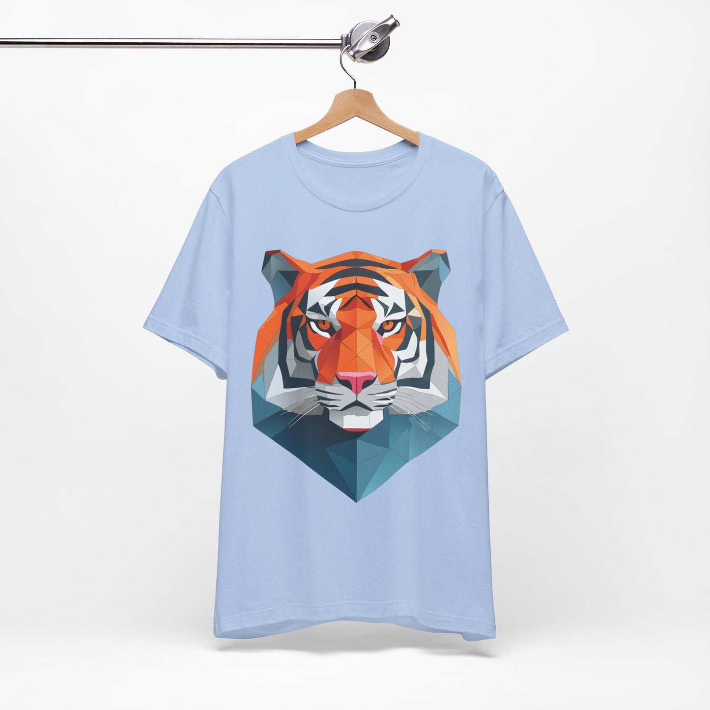 Unisex Animal Artwork Tee Shirt With Wild Animals Design For Everyday Wear And Comfort